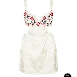 ❤️ ISO FESTIVAL ROSE DRESS ❤️